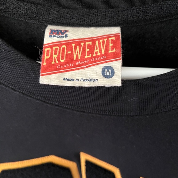 SNL 50 Black Gold Sweatshirt Medium Embroidered Limited Edition 1975 - 2025 - Picture 5 of 10